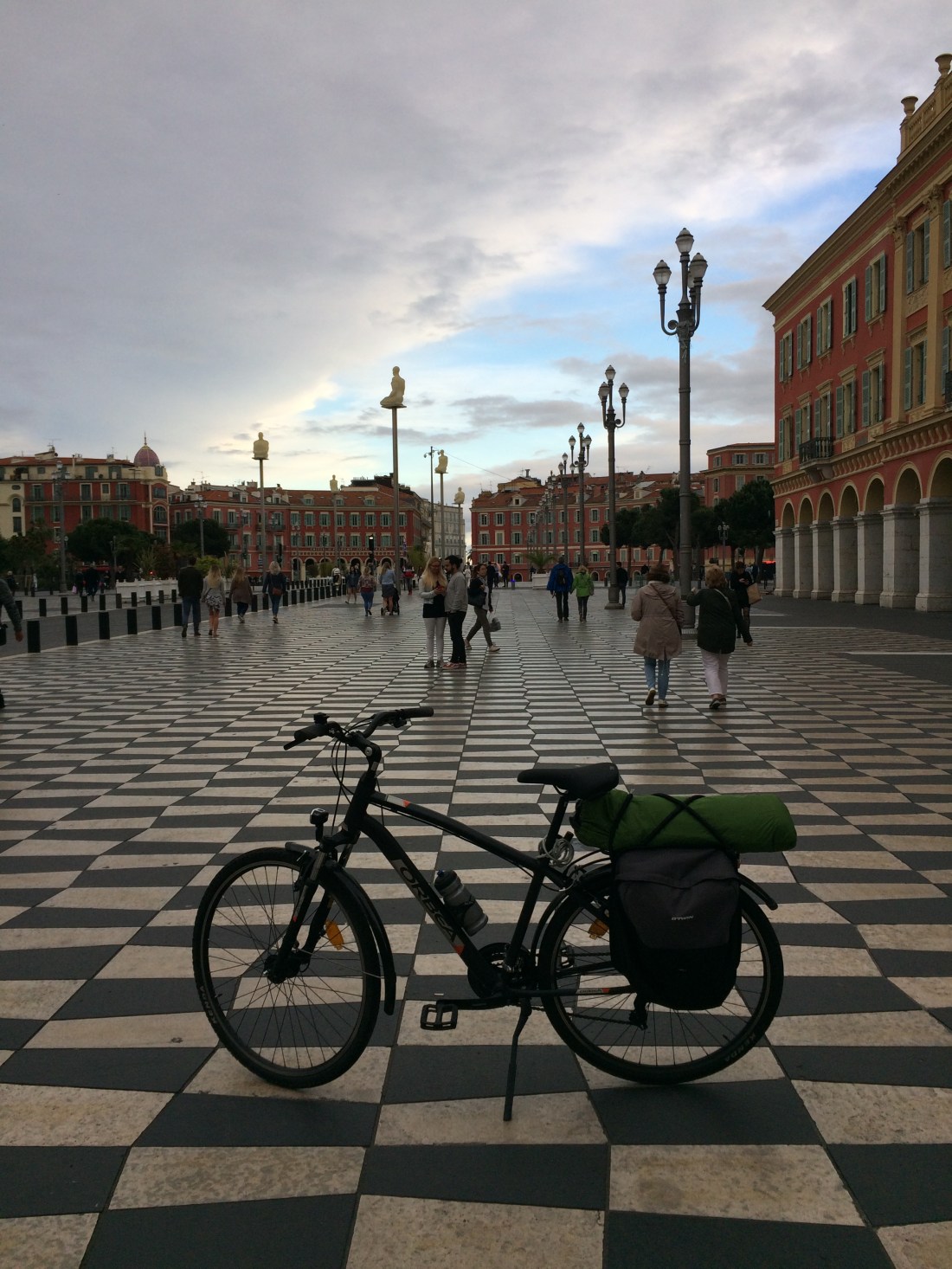 8F9424B6-98B3-4566-8791-0BE2343FFB43